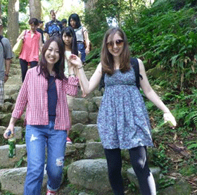 那智の滝散策の様子